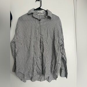 Abercrombie & Fitch Black and White Striped Button Down Shirt